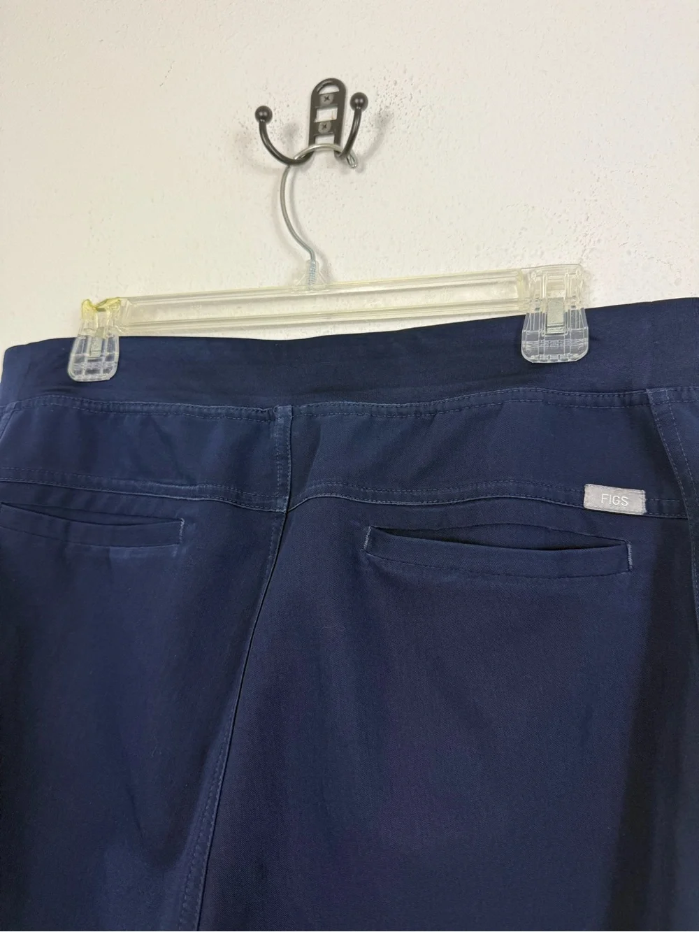 Figs Men’s Axim Cargo Scrub Pants Navy Large Tall